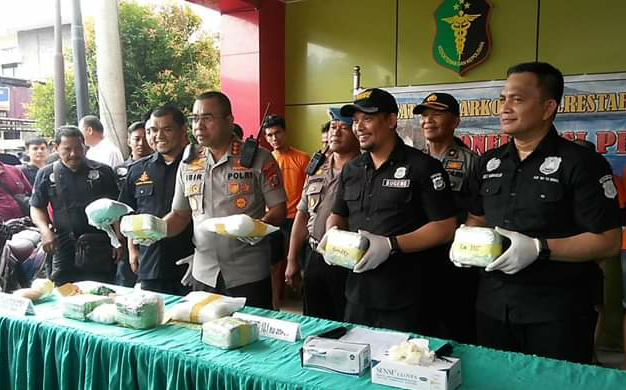 Polisi Gagalkan Peredaran Narkoba 10 Kg Shabu dan 5500 Butir Ekstasi di Medan