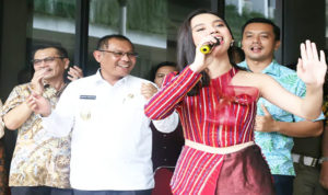 Akhyar Apresiasi Lyodra Harumkan Nama Kota Medan