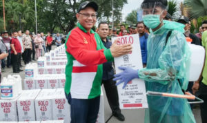 Akhyar Serahkan 151 Alat Disinfektan Ke-21 Kecamatan Se Kota Medan
