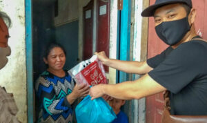 Gema Inti Kota Batam Salurkan Sembako Gratis Door To Door Buat Warga Membutuhkan