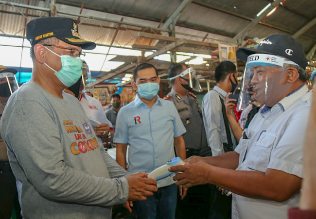 Plt Wali Kota Medan Tinjau Pasar Halat