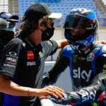 Adiknya Diminati Ducati, Rossi Sarankan Marini Fokus Untuk Musim Ini