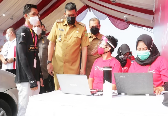Tinjau Simulasi Vaksinasi Drive Thru, Bobby Nasution: Target Perhari 1000 Orang Divaksinasi