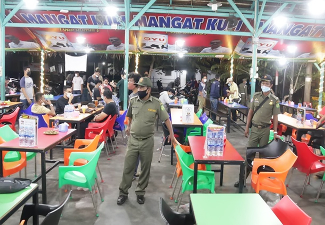 Terapkan PPKM Mikro, Sejumlah Cafe di Pasar Merah Ditertibkan