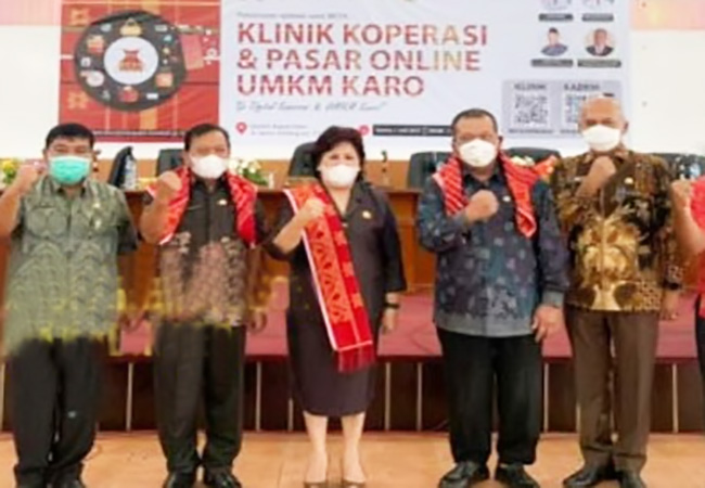 Bupati Karo Launching Klinik Koperasi dan Pasar Online UMKM
