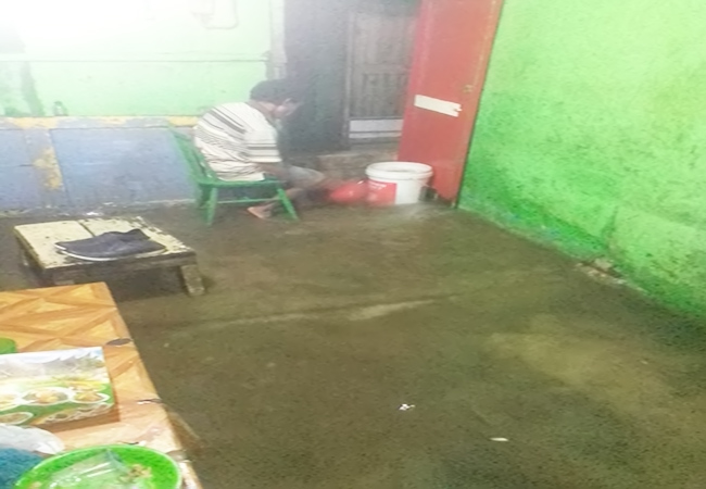 Waspada! Banjir ROB Menerjang Rumah Warga Pesisir Belawan