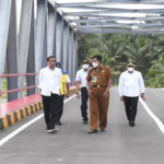 Tinjau Pulau Nias, Presiden Jokowi Targetkan Jalan Nasional Rampung Tahun Depan