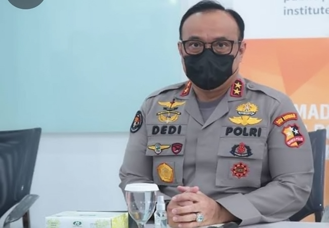 Polisi Tangkap 8 Orang Diduga Joki UTBK SBMPTN di Jatim
