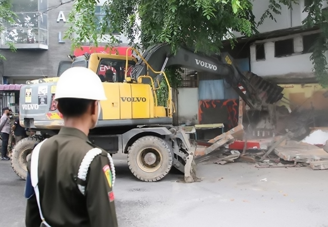 Bangunan Pos OKP di Medan Petisah Ditertibkan