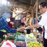 Kunjungi Pasar Malang Jiwan Colomadu, Presiden Cek Harga Komoditas