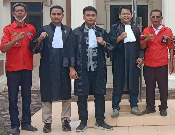 Testimoni Warga Atas Kasus Budi Manurung yang Jadi Pesakitan di PN Balige