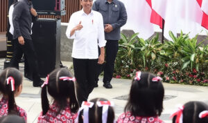 Kedatangan Presiden di Bunaken Disambut Lagu “Kota Manado yang Kucintai”