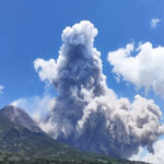Siaga Level III, Erupsi Merapi Diwarnai Abu Vulkanik