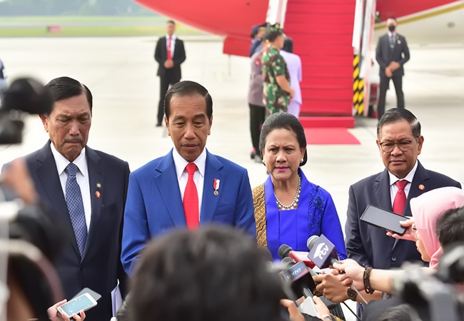 Presiden Jokowi Minta Semua Pihak Hormati Proses Hukum Johnny G Plate