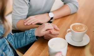 Survei Cabaca bersama Jakpat: 66,23 Persen Keberatan Pasangannya Micro Cheating