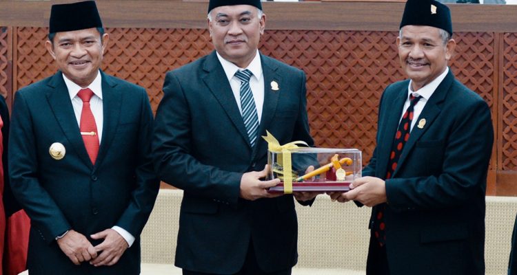 Sutarto Resmi Jadi Ketua DPRD Sumut